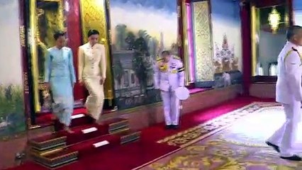 Coroação com rainha surpresa