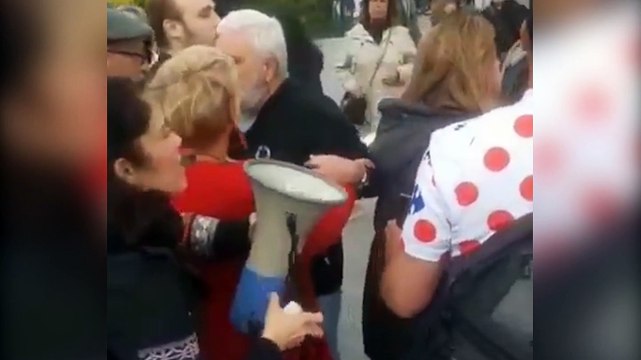 Radicales vascos agreden a manifestantes venezolanos