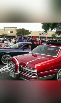 Il s'amuse à cogner la voiture d'un concurrent lowrider pour le provoquer et ça tourne mal