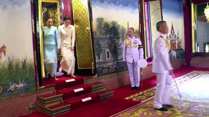 Coroação com rainha surpresa