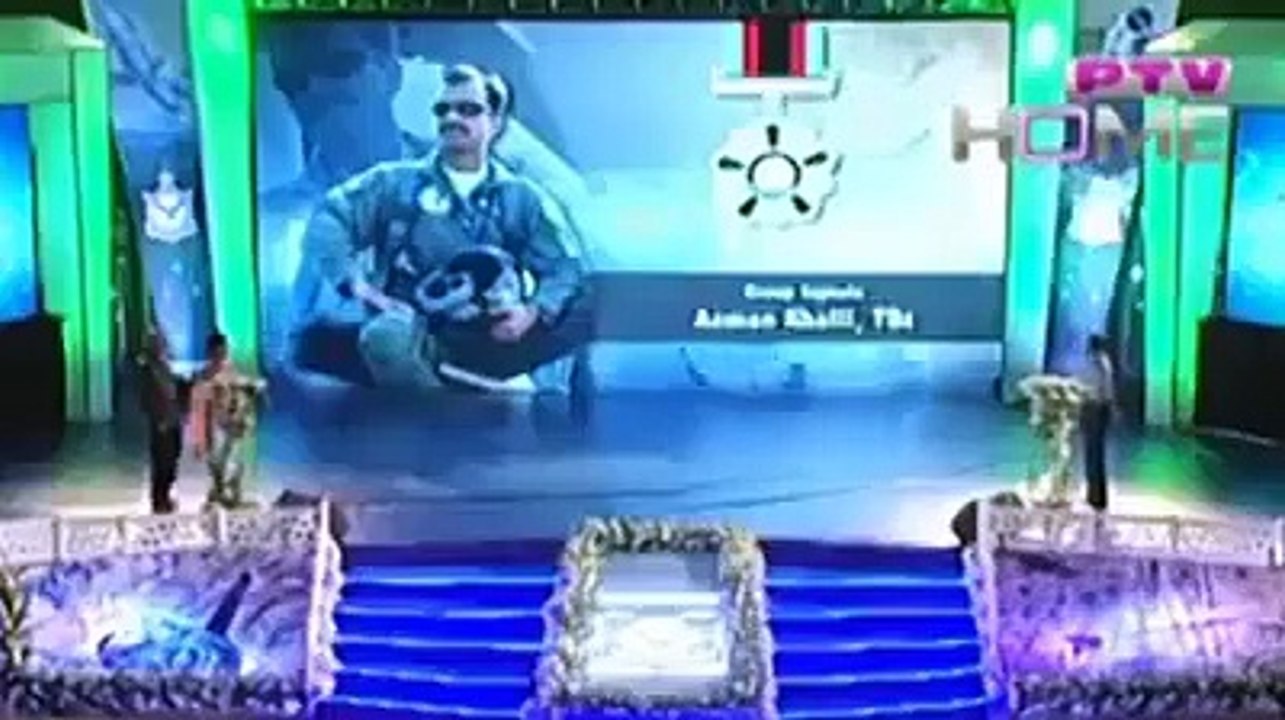 Group Captain Azman Khaleel  Receiving Tamgha-I-Basalat for saving PAF f-16