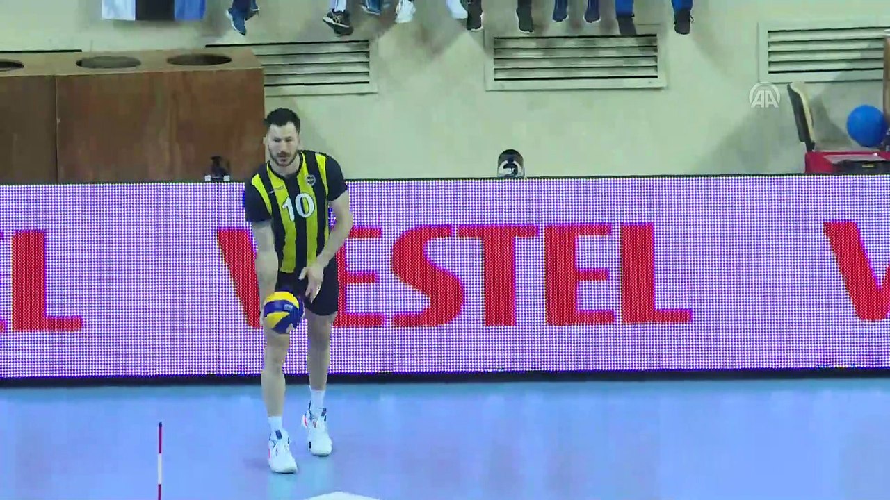 Voleybol - Fenerbahçe, 2018-2019 sezonunun şampiyonu oldu - İZMİR