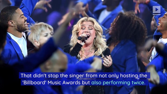 Kelly Clarkson Has Appendix Removed After Hosting 'Billboard' Music Awards