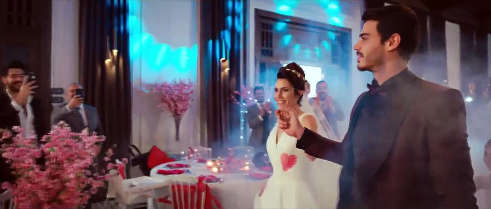 Kim Daha Mutlu Fragman