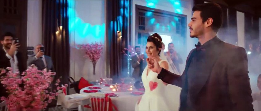 Kim Daha Mutlu Fragman