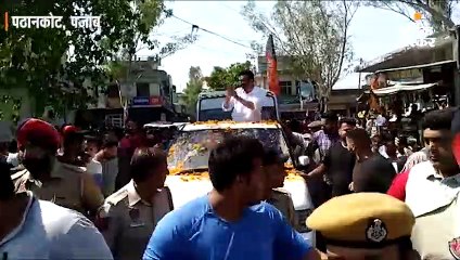 खुली कार में निकले सनी देओल