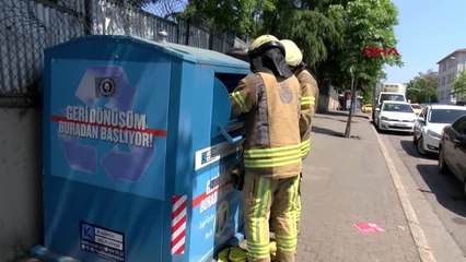 Geri Dönüşüm Kutusunda Mahsur Kalan Çocuğu İtfaiye Kurtardı