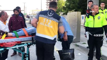 Seyir halindeki araca çarptı: 1'i ağır 4 yaralı