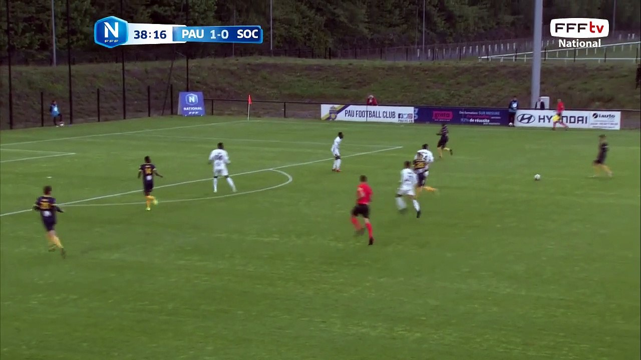 But de Quentin BOISGARD ! Sur une magnifique action avec Thill il ajuste une frappe puissante dans la surface. 2-0 pour le PAU FC !
