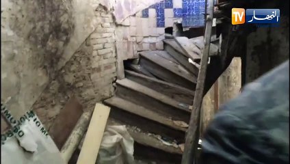 صادم..شاهد الحالة الكارثية لبعض عمارات القصبة من الداخل