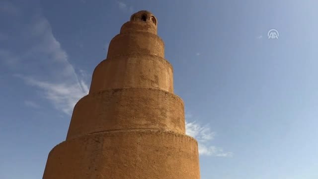 Irak'ın Bin Yıllık Tarihi Melviye Minaresi Çökmek Üzere (2)