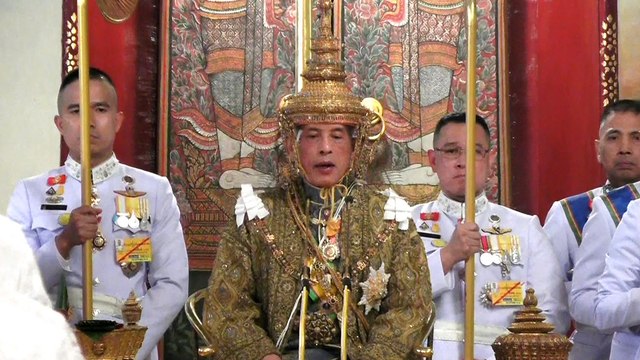 King Maha Vajiralongkorn crowned in Thailand’s first coronation in seven decades