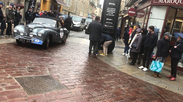 Le Tour auto Optic 2000 de passage à Alençon