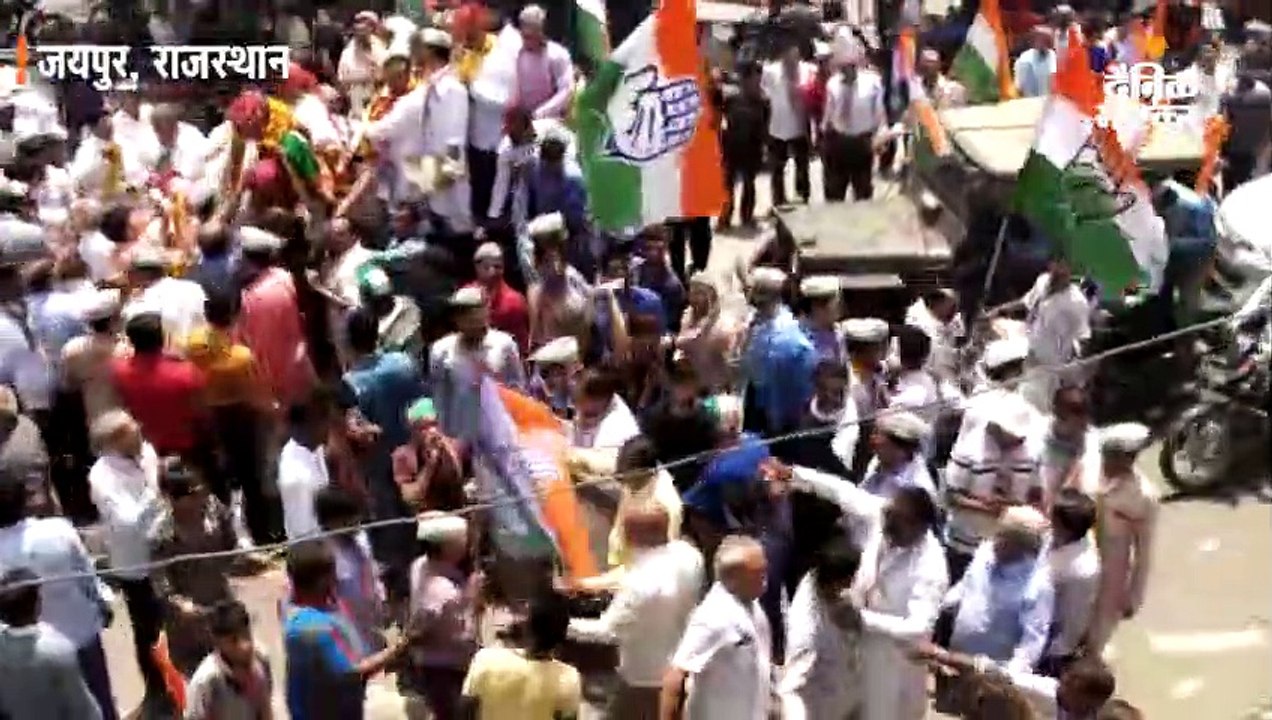 कांग्रेस उम्मीदवार ज्योति खंडेलवाल के रोड शो मे...