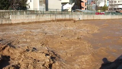 Télécharger la video: Erzurum Oltu Çayı'nın Debisi 5 Kat Arttı