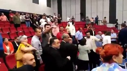 CHP'liler ortamı gerdi, MHP'liler tehdit etti! Yumruklar  havada uçuştu