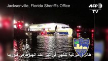 طائرة أميركية تنتهي في نهر عند الهبوط في فلوريدا