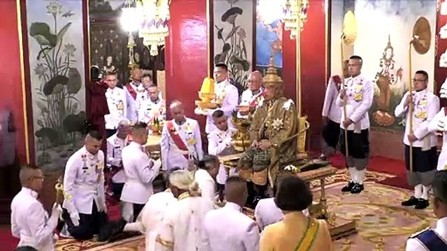 Thaïlande: Rama X couronné roi