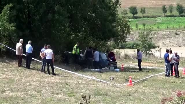 Amasya'da bir kişi otomobilde silahla vurulmuş olarak bulundu