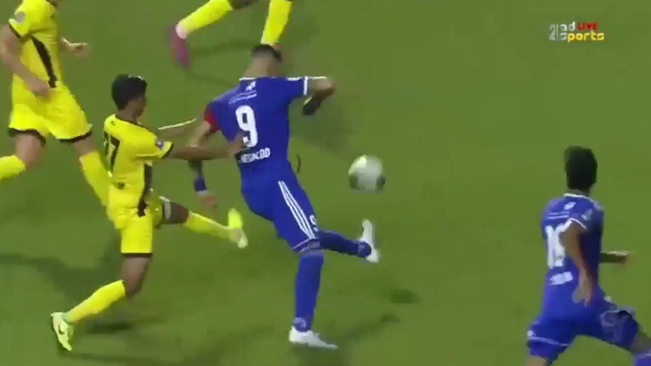 Le  but prodigieux d'Álvaro Negredo aux Emirats