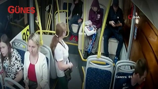 Sarhoş yolcu kadınlara ateş açtı