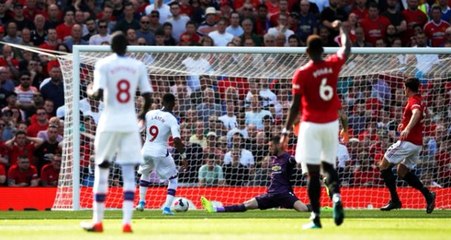 Manchester United evinde Crystal Palace'a mağlup oldu