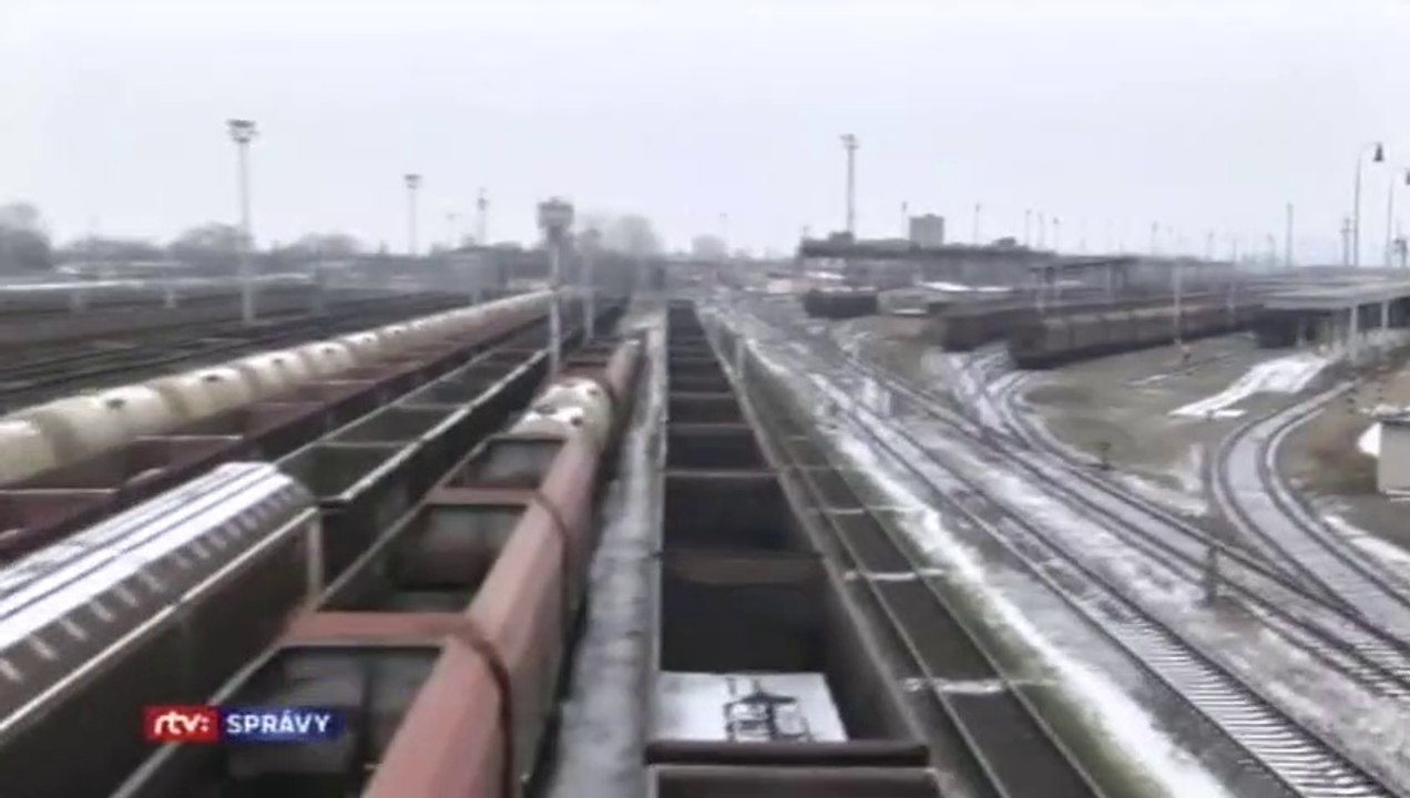 Čierna nad Tisou: Colníci našli kontraband cigariet  v nákladnom vlaku (20180125)