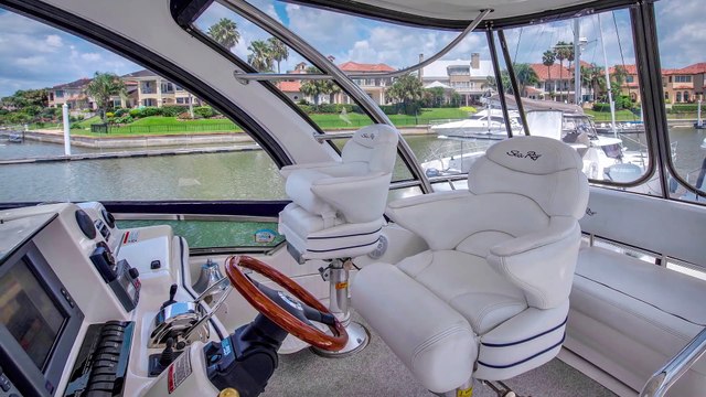 2006 Sea Ray 52 Sedan Bridge For Sale By MarineMax Houston, Texas