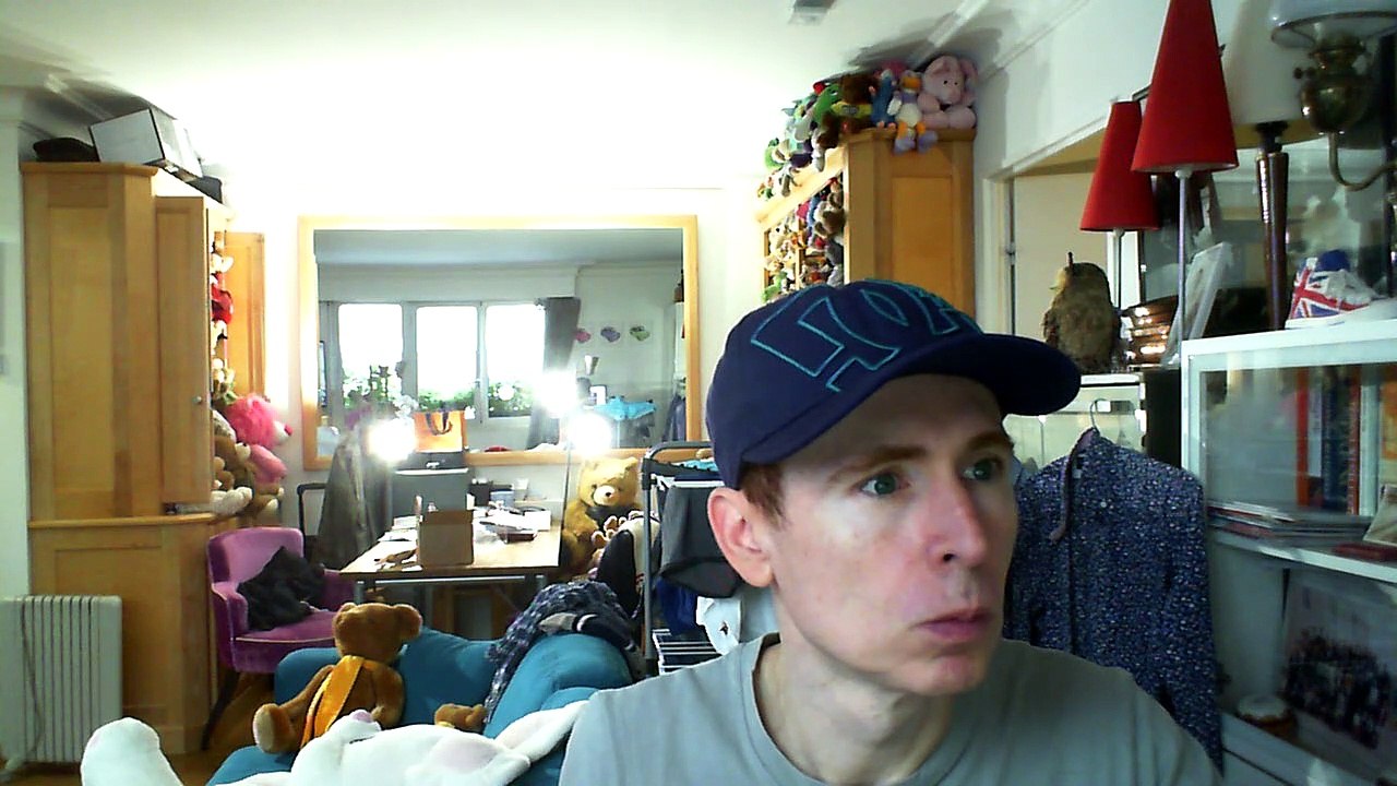 Wiwi égratigne "la chanson démodée" de Gilles Vigneault