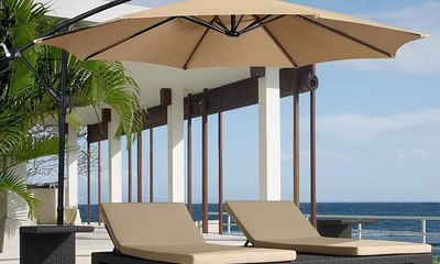 مظلة مزوّدة بمروحة داخلية... قولوا وداعاً لحر الصيف