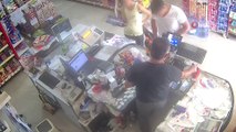 Markete giren küçük kızı taciz eden şahıs kamerada... Jandarma tarafından gözaltına alınan adam tutuklandı