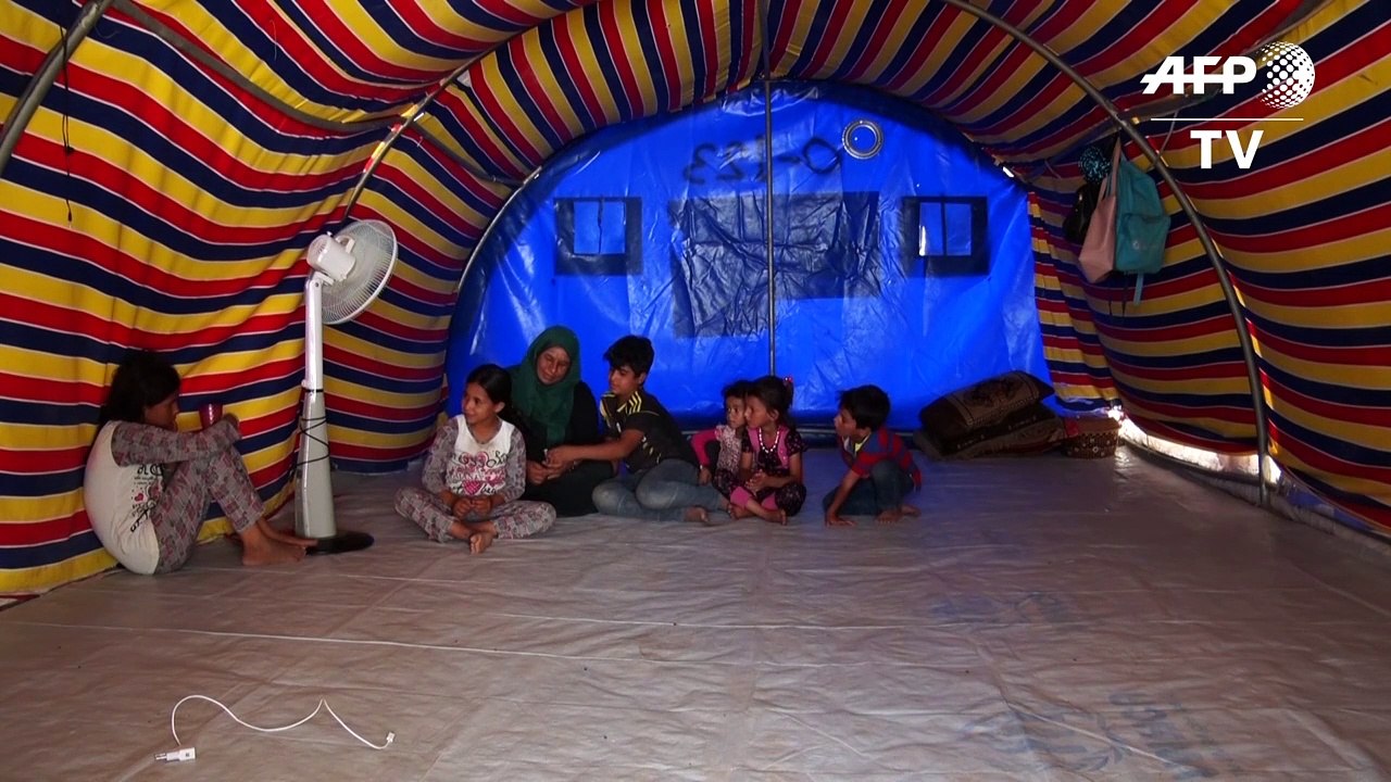 Finding homes in ruin, destitute Iraqis return to camps