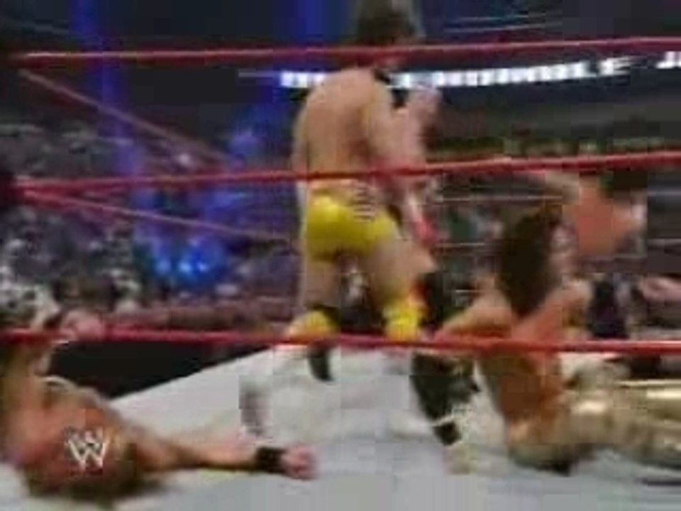 Royal Rumble 2008: Royal Rumble Match Part 4