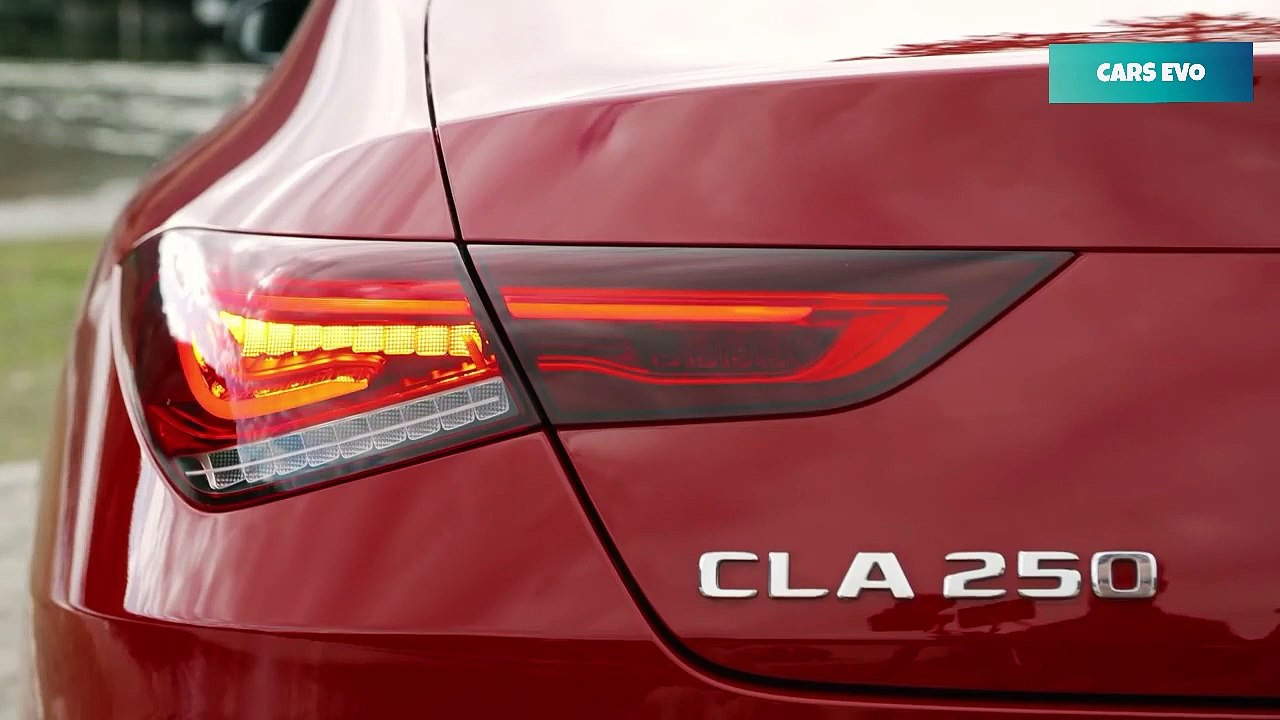 2019 Mercedes CLA 250 4MATIC - Emotional Four-Door