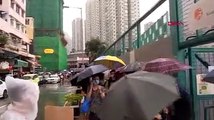 Hong Kong'da protestolar, polis izni ile devam ediyor