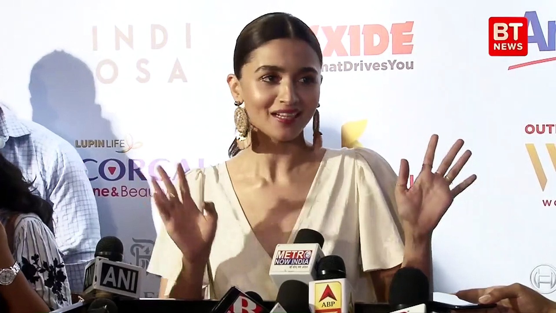 ⁣Alia Bhatt At The Outlook Business ‘Women Of Worth’ At WoW Celebrity
