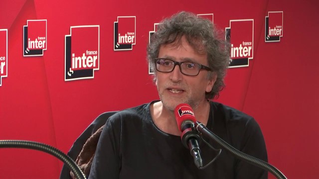 Lionel Naccache, neurologue : “La pensée complotiste met en avant une forme de doute sauf sur un élément : la thèse qui tient à cœur du complotiste, sur cette thèse là, il n’exerce aucun doute”
