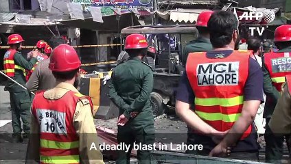 Deadly blast near Sufi shrine in Pakistan