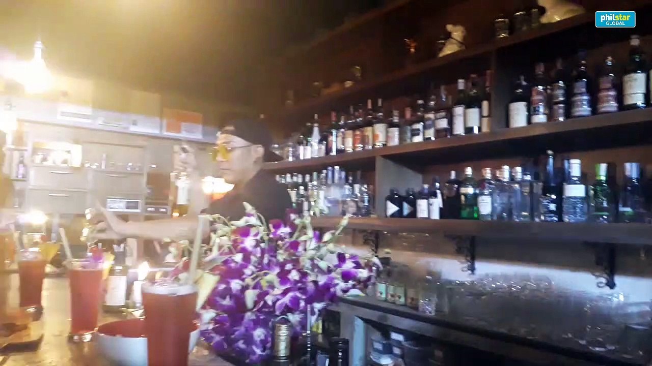 Bartender shows how to make Kaya Toast drink