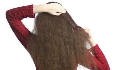 Cómo domar un cabello rebelde y con frizz