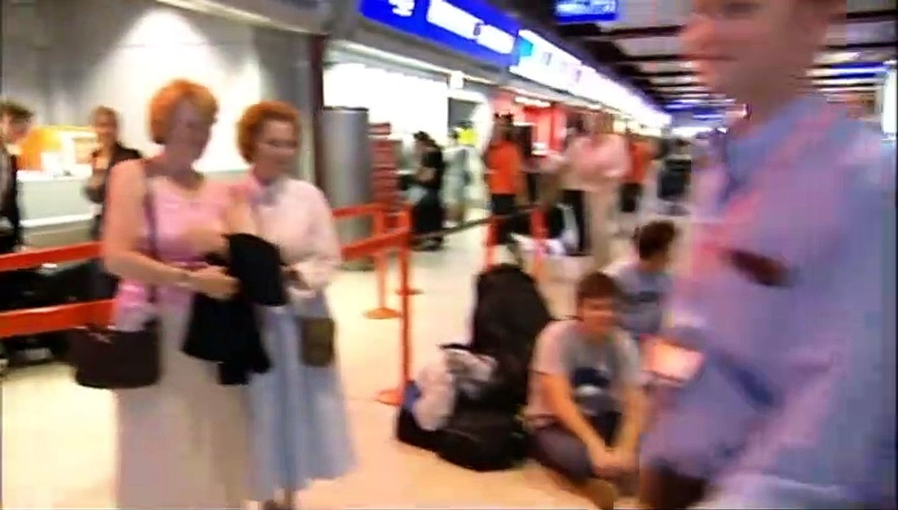 Airline   S09E01