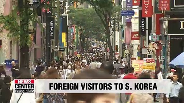 More foreign visitors coming to S. Korea for shopping and food