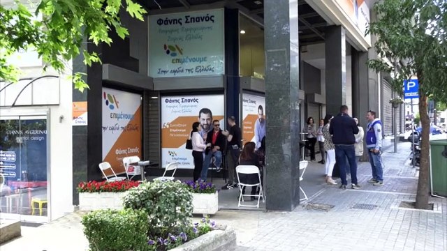 Άνοιξαν τα εκλογικά κέντρα στη Λαμία