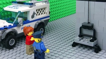 LEGO City Museum Robbery - Lego Brick film (HD)