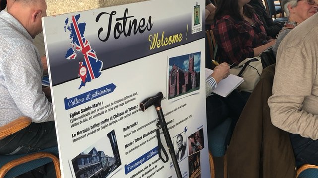 Les stagiaires du dispositif Réussir travaillent sur les jumelages