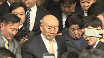 전두환 씨, 5·18 재판 출석 하지 않는다 / YTN