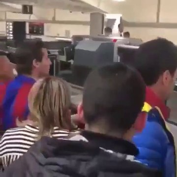 Lionel Messi tuvo un incidente con aficionados tras eliminación ante Liverpool