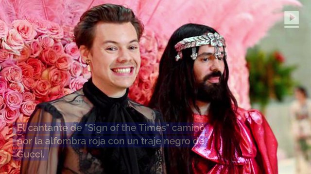 Harry Styles se perfora las orejas para la gala del Met