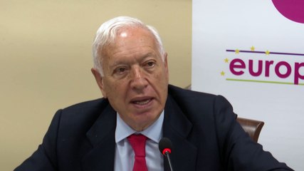 Margallo: "El PP sale como el Liverpool y dará la vuelta al partido"