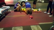 Ciclista bate com carro na Avenida Tito Muffato e fica ferida